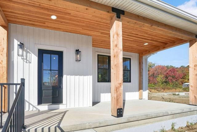 308 N Liberty St, Belchertown, MA 01007