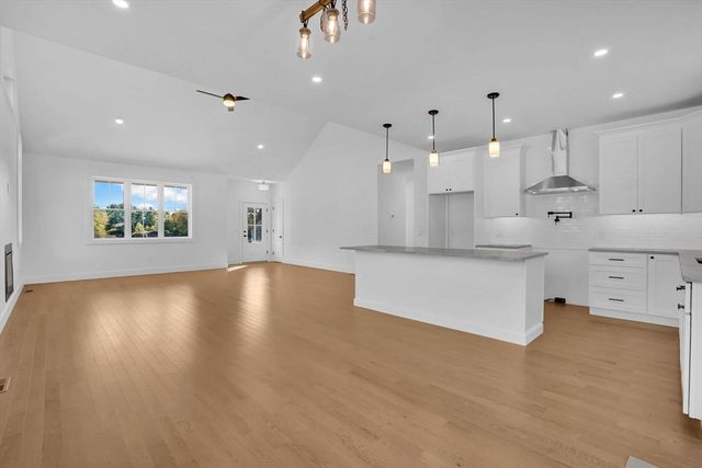 308 N Liberty St, Belchertown, MA 01007