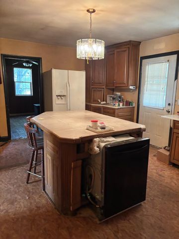 2647 Taylor School Road, London, KY 40741