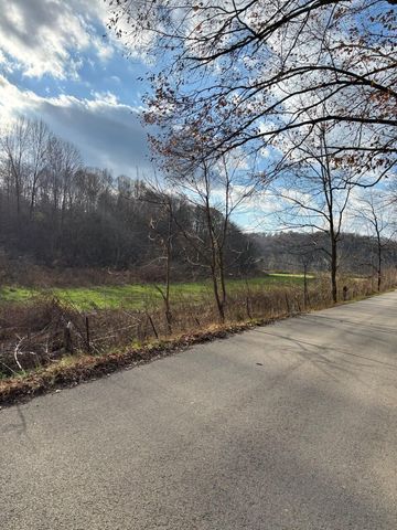 2647 Taylor School Road, London, KY 40741