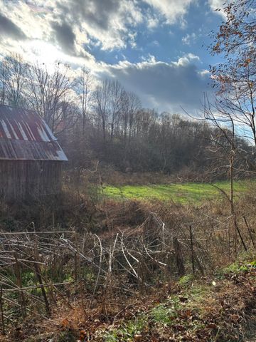 2647 Taylor School Road, London, KY 40741