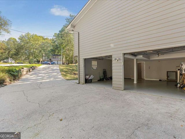 1114 DANUBE Trail, Sugar Hill, GA 30518