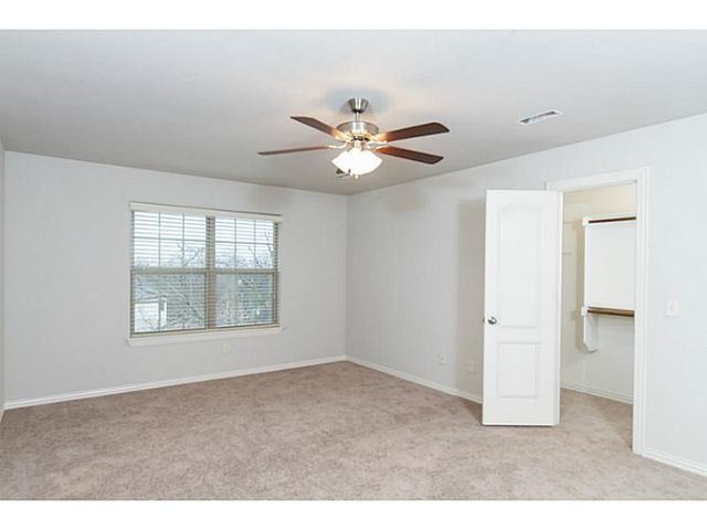 2863 E Stone Mountain Drive, Fayetteville, AR 72701