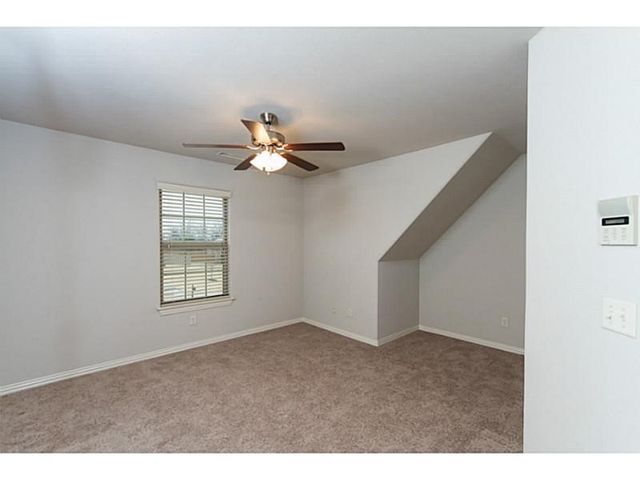 2863 E Stone Mountain Drive, Fayetteville, AR 72701