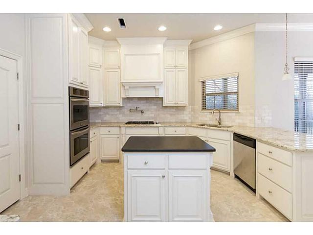 2863 E Stone Mountain Drive, Fayetteville, AR 72701