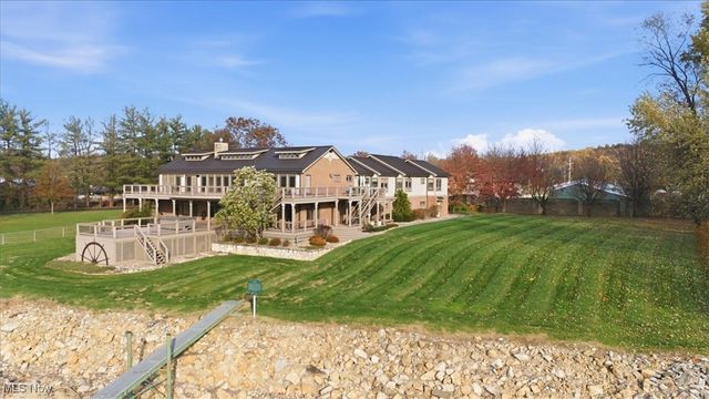 26436 State Route 7, Marietta, OH 45750