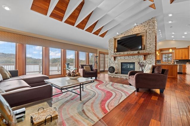 26436 State Route 7, Marietta, OH 45750