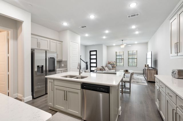 1899 Melinda Lane, Farmers Branch, TX 75234