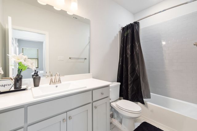 1899 Melinda Lane, Farmers Branch, TX 75234