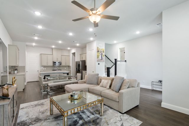 1899 Melinda Lane, Farmers Branch, TX 75234