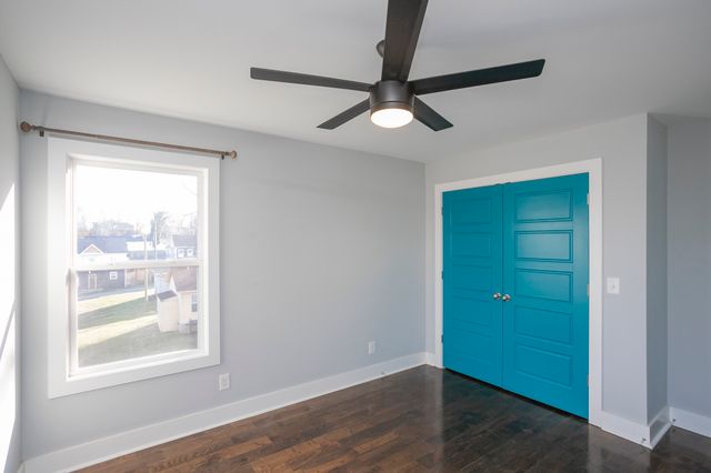 2206 14th Ave, N, Nashville, TN 37208