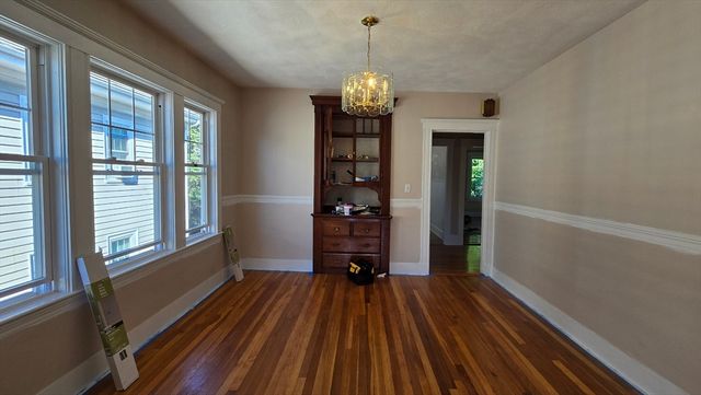 158 W Adams 1, Somerville, MA 02144