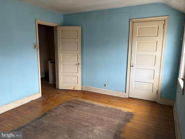 1107 MEADOW LN, Chester, PA 19013