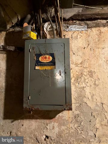 1107 MEADOW LN, Chester, PA 19013