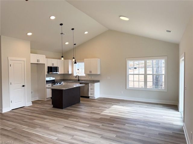 6935 Tia Court, Thomasville, NC 27360