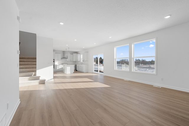 565 Waterford Place, Waconia, MN 55387