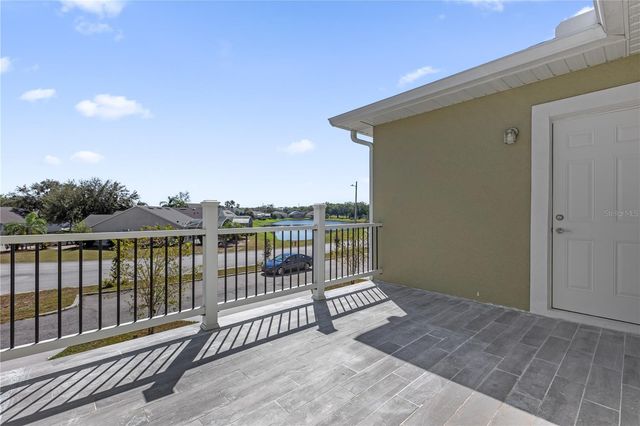 450 LAKE SHORE PARKWAY, Davenport, FL 33896