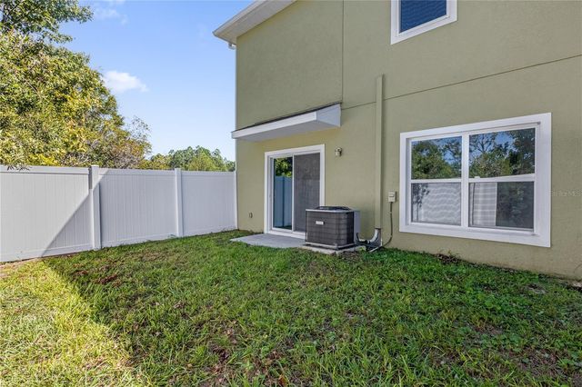 450 LAKE SHORE PARKWAY, Davenport, FL 33896