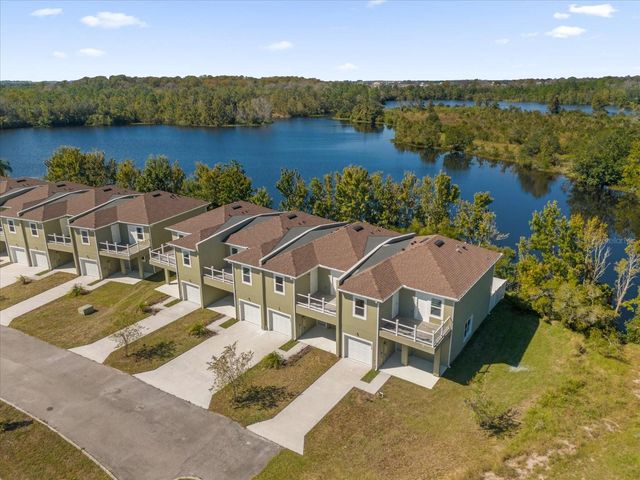 450 LAKE SHORE PARKWAY, Davenport, FL 33896