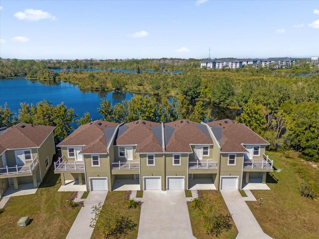 450 LAKE SHORE PARKWAY, Davenport, FL 33896