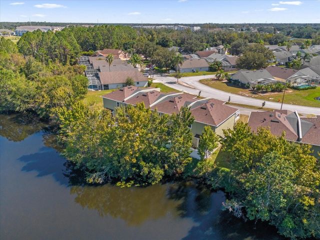 450 LAKE SHORE PARKWAY, Davenport, FL 33896