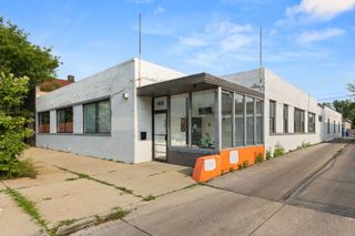 4616 W Fullerton Avenue, Chicago, IL 60639