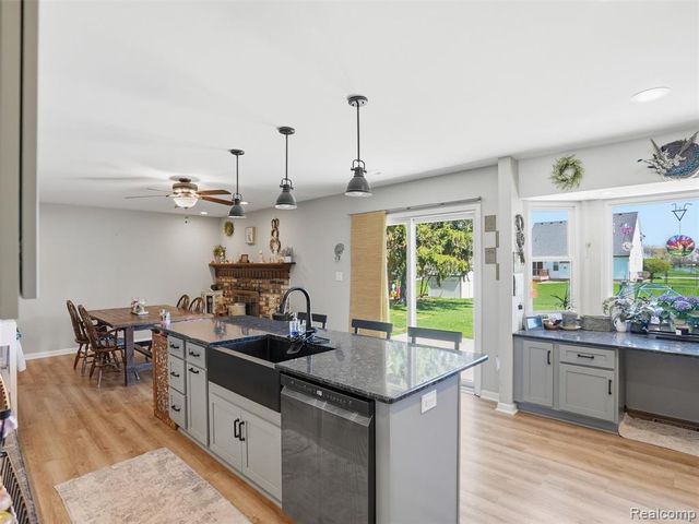 2206 Oak Shade Drive, Davison, MI 48423