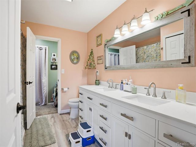 2206 Oak Shade Drive, Davison, MI 48423