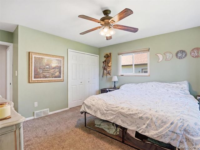 2206 Oak Shade Drive, Davison, MI 48423