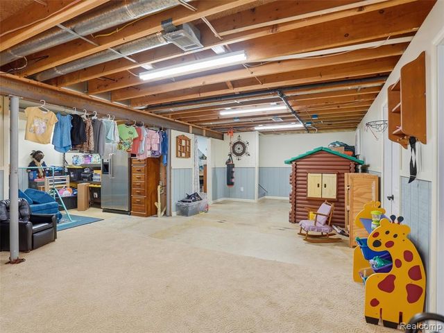 2206 Oak Shade Drive, Davison, MI 48423