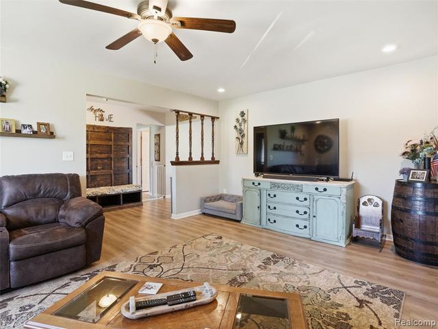 2206 Oak Shade Drive, Davison, MI 48423