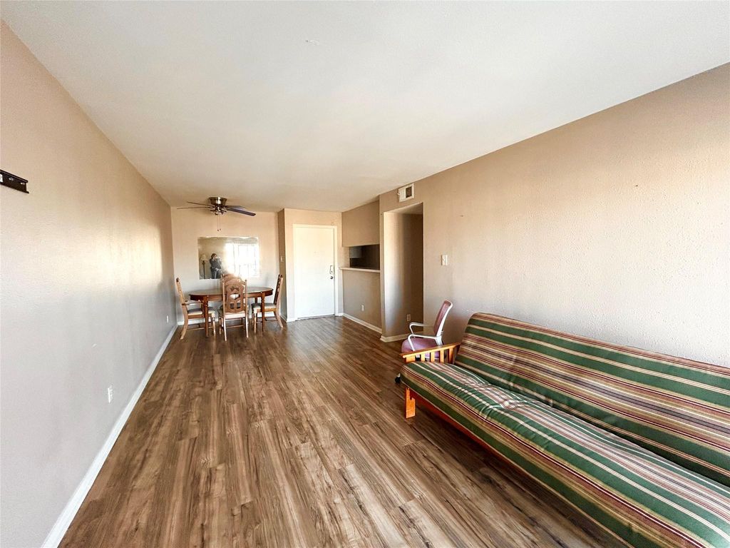 2824 S Bartell Drive 26, Houston, TX 77054