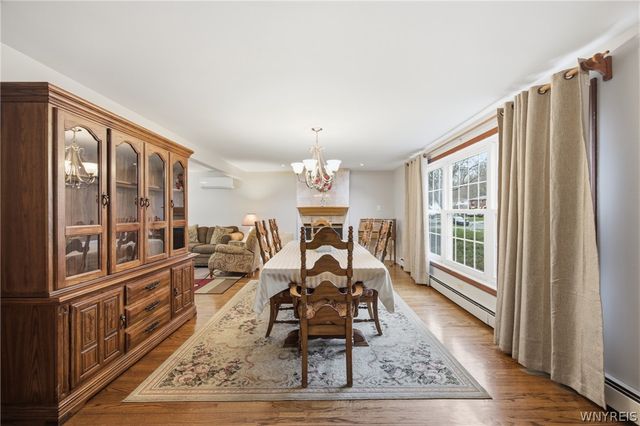 379 Vine Lane, Amherst, NY 14228
