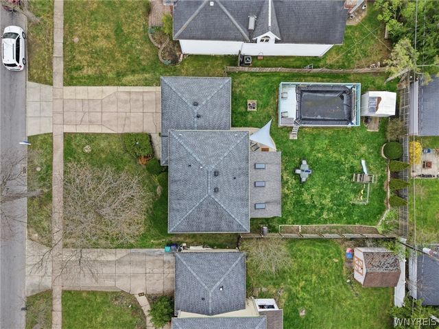 379 Vine Lane, Amherst, NY 14228