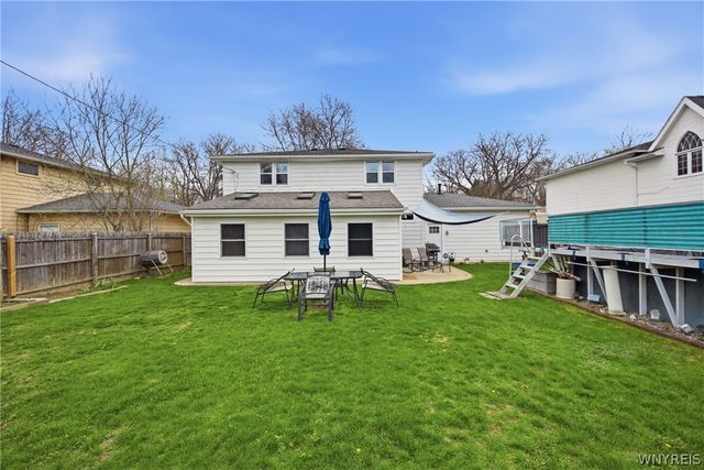 379 Vine Lane, Amherst, NY 14228
