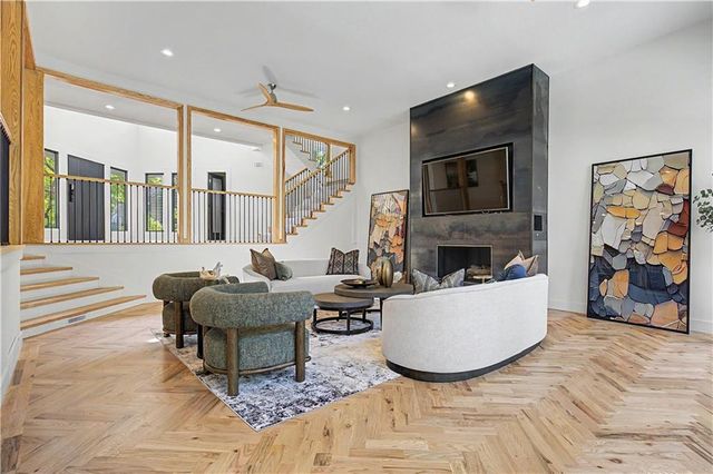 12603 Granada Road, Leawood, KS 66209