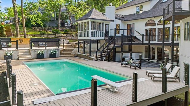 12603 Granada Road, Leawood, KS 66209