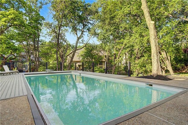 12603 Granada Road, Leawood, KS 66209