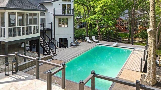 12603 Granada Road, Leawood, KS 66209