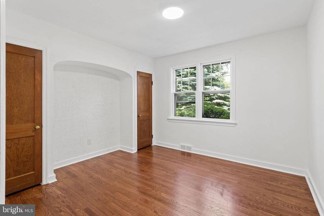 300 HUTCHINSON AVE, Haddonfield, NJ 08033