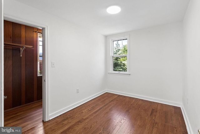 300 HUTCHINSON AVE, Haddonfield, NJ 08033