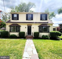 300 HUTCHINSON AVE, Haddonfield, NJ 08033