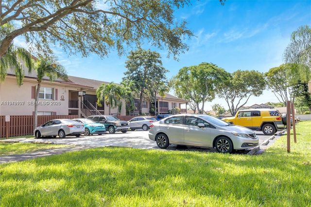 11273 SW 88 ST 114J, Miami, FL 33176