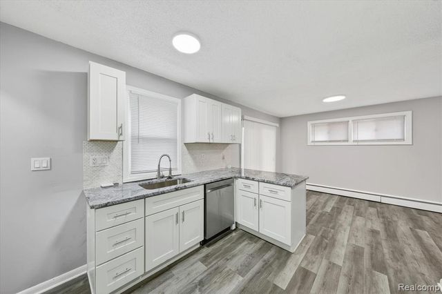 35808 Schley Avenue, Westland, MI 48186