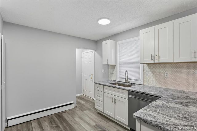 35808 Schley Avenue, Westland, MI 48186