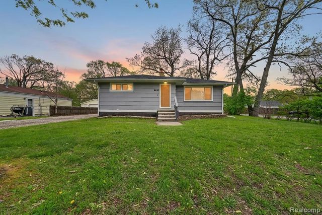 35808 Schley Avenue, Westland, MI 48186