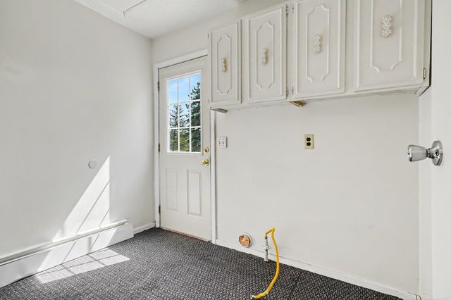1944 E River Road, Kawkawlin, MI 48631