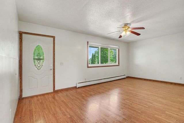 1944 E River Road, Kawkawlin, MI 48631