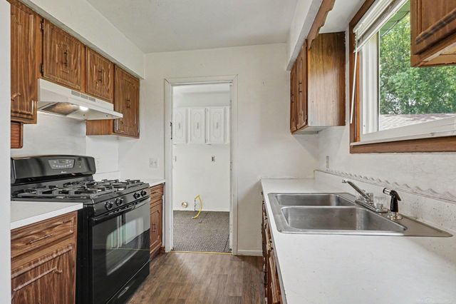 1944 E River Road, Kawkawlin, MI 48631