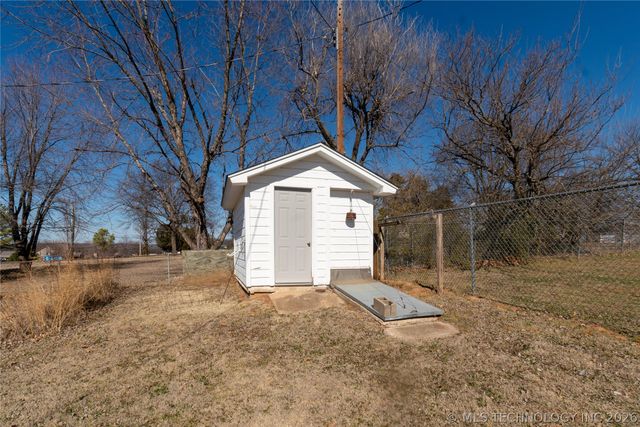 201 E 38th Street, Sand Springs, OK 74063